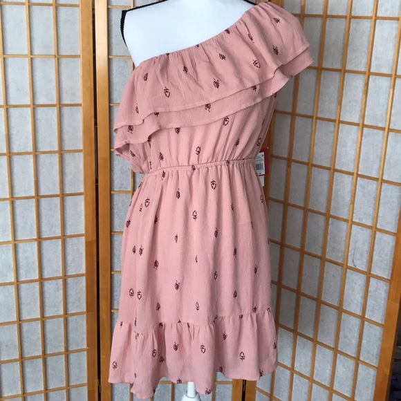 Xhilaration Dresses & Skirts - Xhilaration Off the Shoulder Dress Size Large